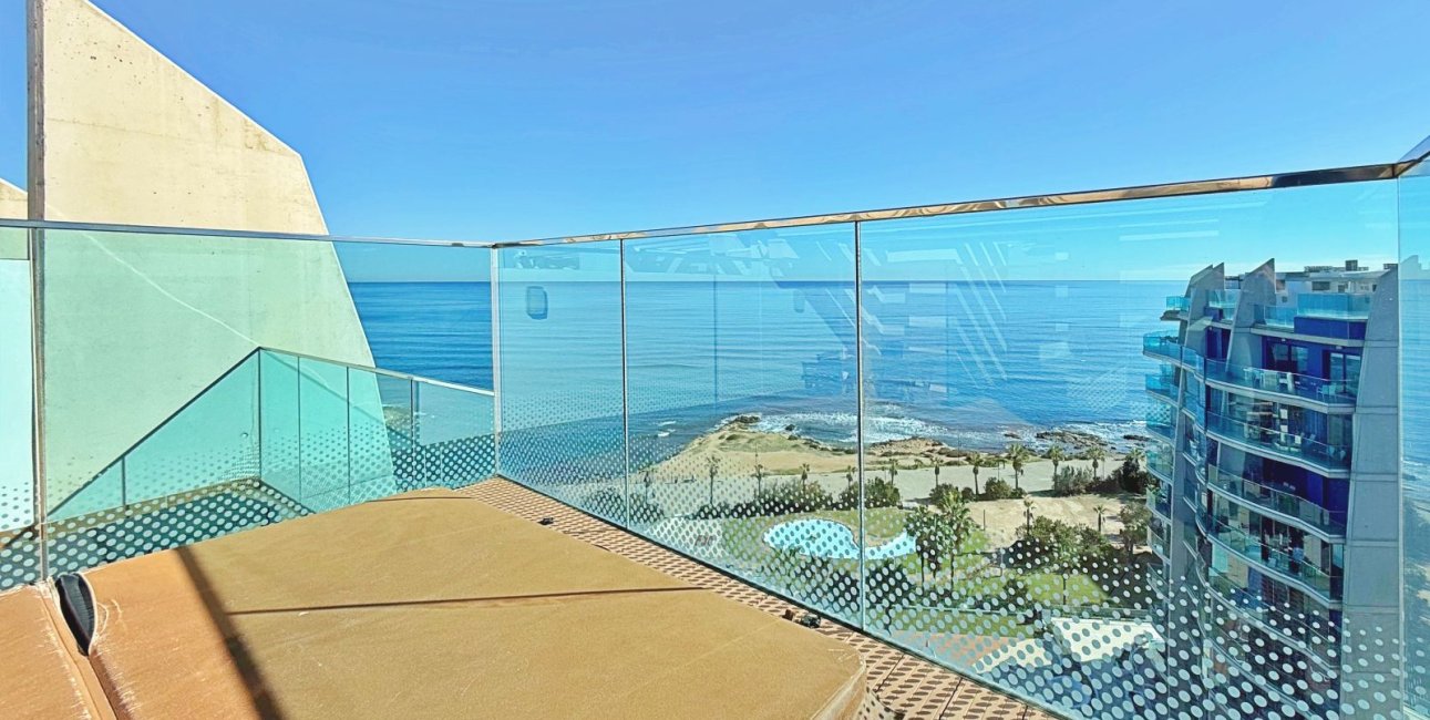 Resale - Penthouse -
Torrevieja - Punta prima