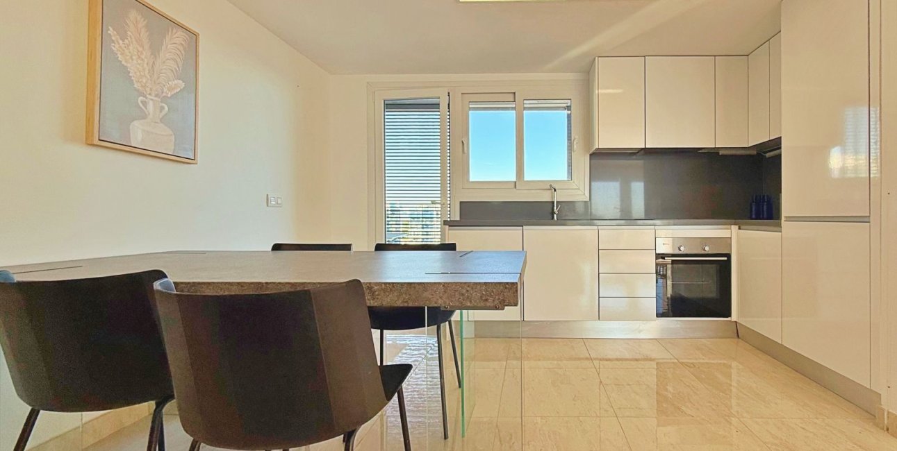 Resale - Penthouse -
Torrevieja - Punta prima