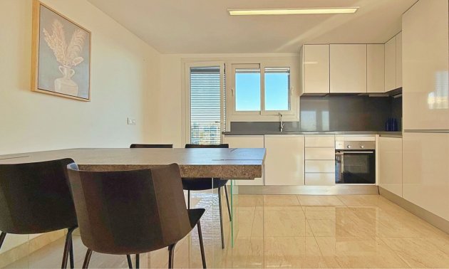 Resale - Penthouse -
Torrevieja - Punta prima