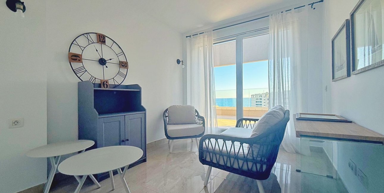 Resale - Penthouse -
Torrevieja - Punta prima