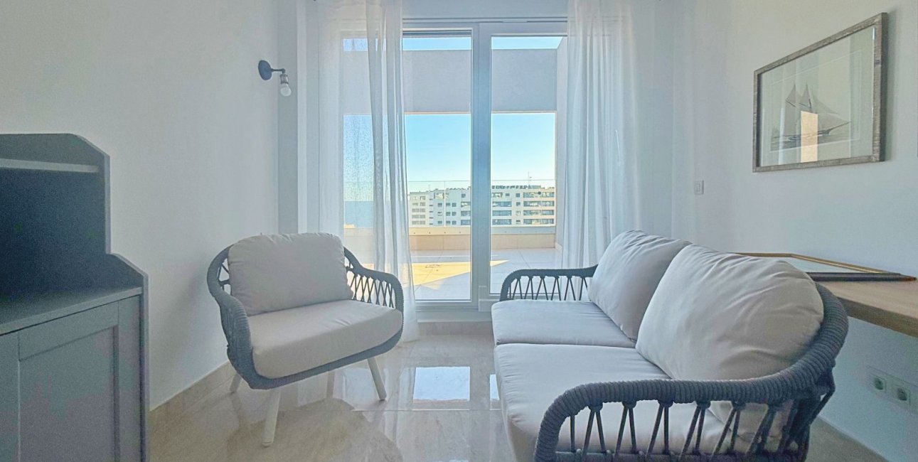Resale - Penthouse -
Torrevieja - Punta prima
