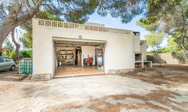 Resale - Villa -
Pilar de la Horadada - Pinar de Campoverde