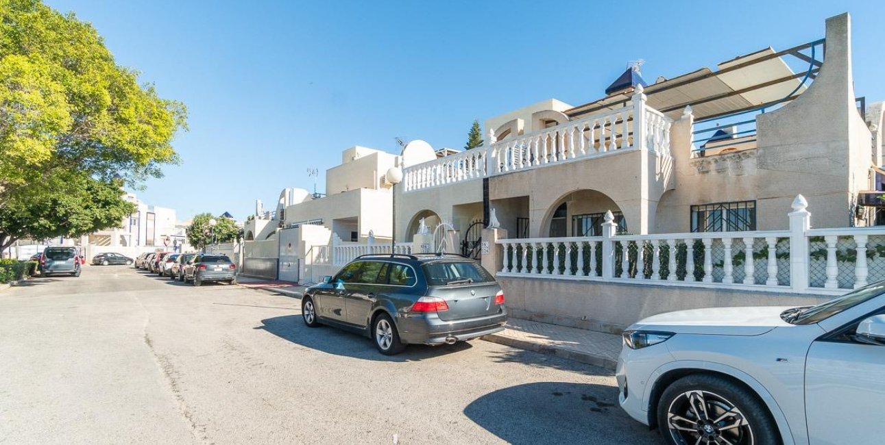 Reventa - Adosado -
Torrevieja - Carrefour