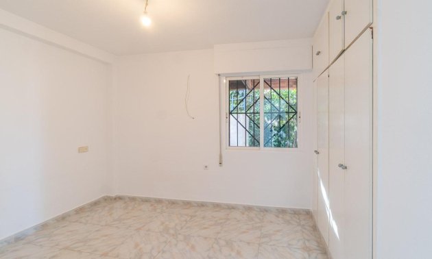 Reventa - Adosado -
Torrevieja - Carrefour