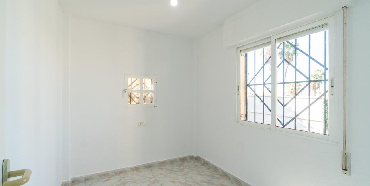 Reventa - Adosado -
Torrevieja - Carrefour