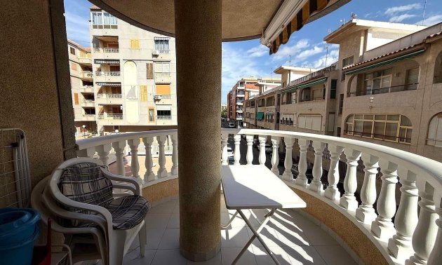 Resale - Apartment / flat -
Torrevieja - Acequion