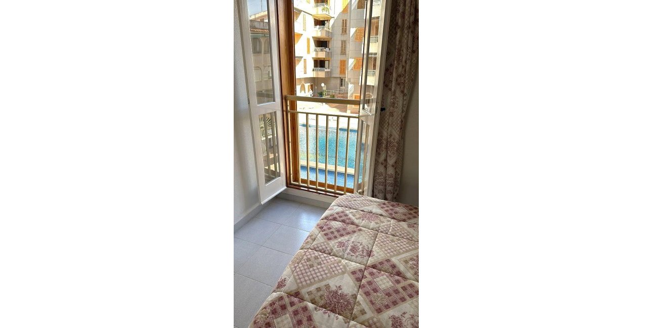 Resale - Apartment / flat -
Torrevieja - Acequion
