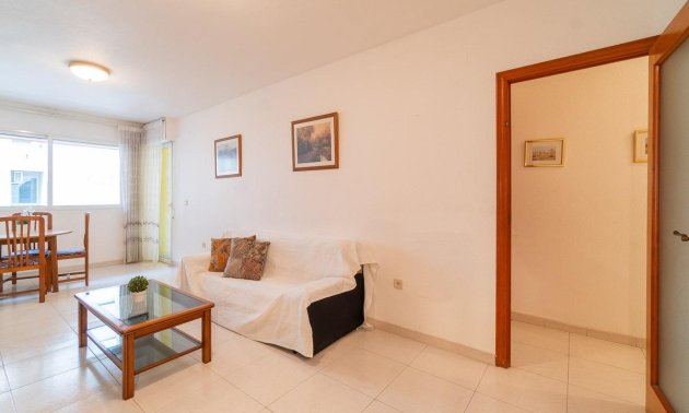Resale - Apartment / flat -
Torrevieja - Playa del Cura