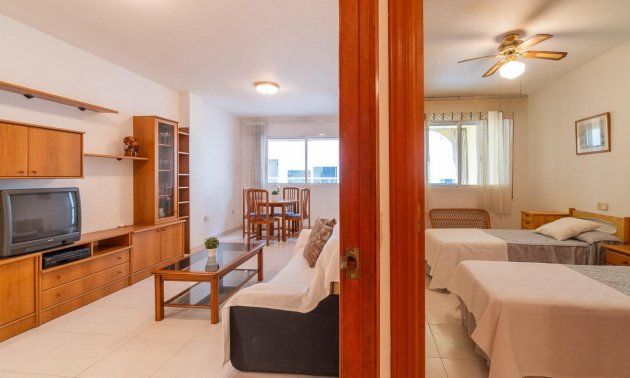 Resale - Apartment / flat -
Torrevieja - Playa del Cura