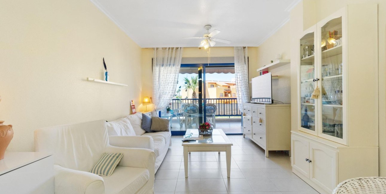 Resale - Apartment / flat -
Orihuela Costa - Campoamor