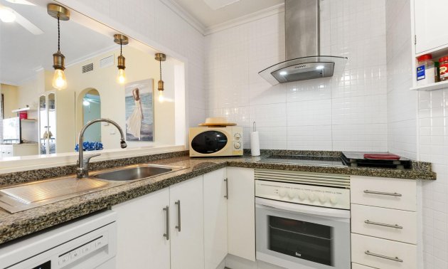 Resale - Apartment / flat -
Orihuela Costa - Campoamor