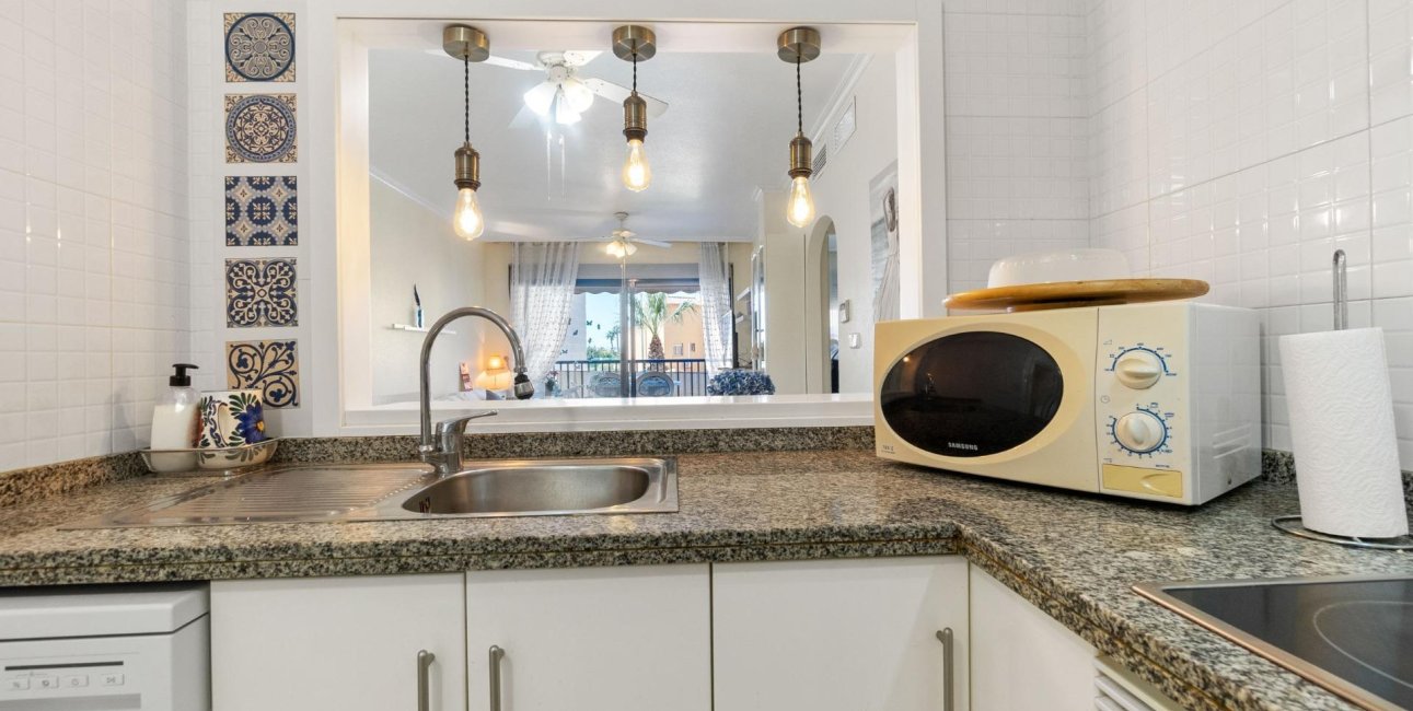 Resale - Apartment / flat -
Orihuela Costa - Campoamor