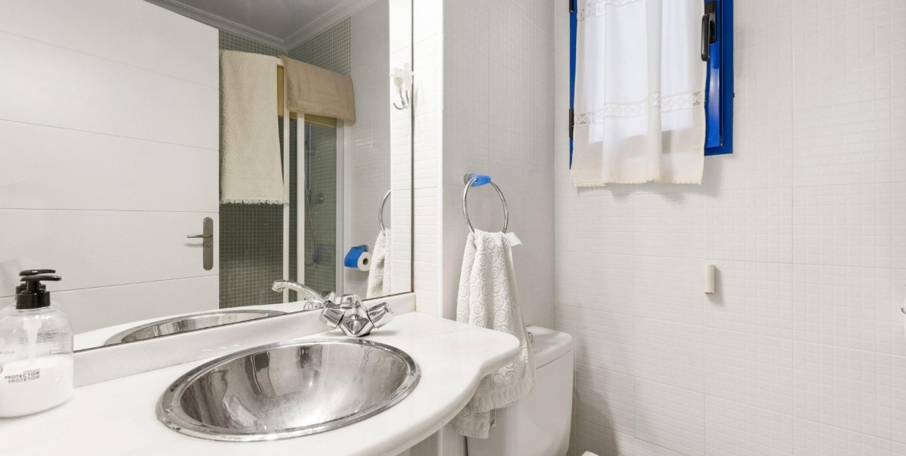 Resale - Apartment / flat -
Orihuela Costa - Campoamor