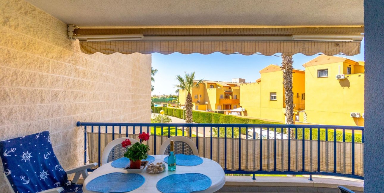 Resale - Apartment / flat -
Orihuela Costa - Campoamor