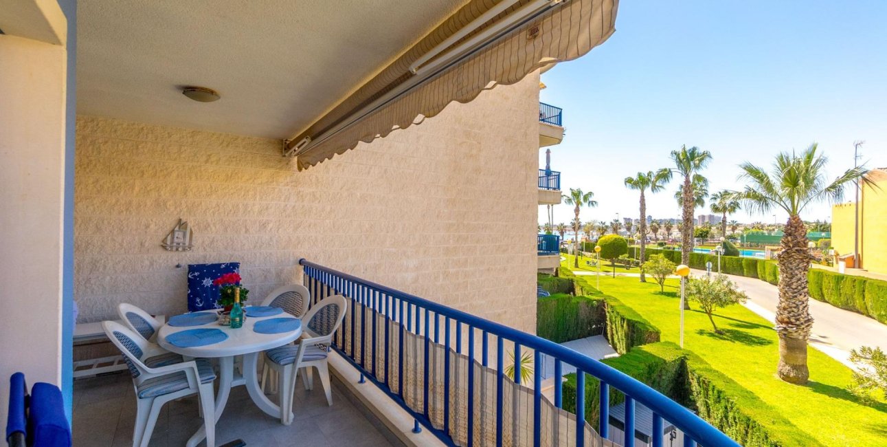 Resale - Apartment / flat -
Orihuela Costa - Campoamor