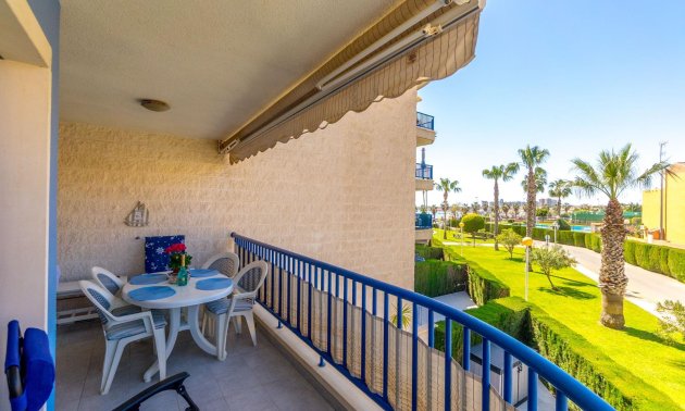 Resale - Apartment / flat -
Orihuela Costa - Campoamor