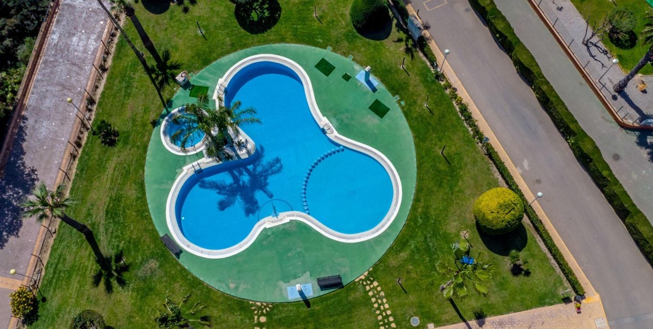 Resale - Apartment / flat -
Orihuela Costa - Campoamor