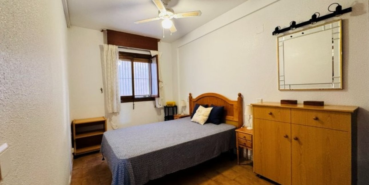 Resale - Apartment / flat -
Torrevieja - La Mata