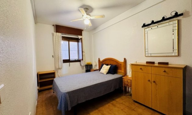 Resale - Apartment / flat -
Torrevieja - La Mata