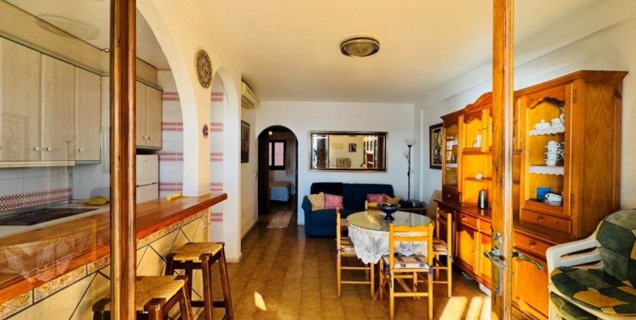 Resale - Apartment / flat -
Torrevieja - La Mata