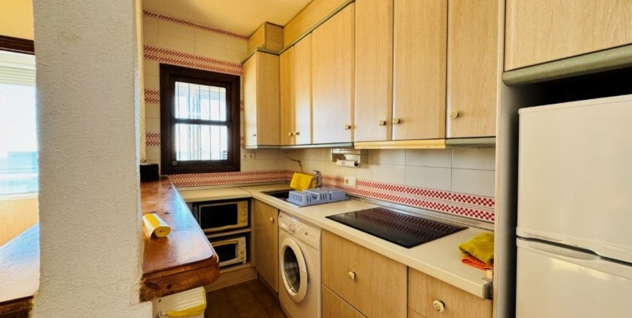 Resale - Apartment / flat -
Torrevieja - La Mata