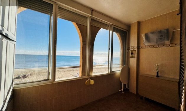 Resale - Apartment / flat -
Torrevieja - La Mata