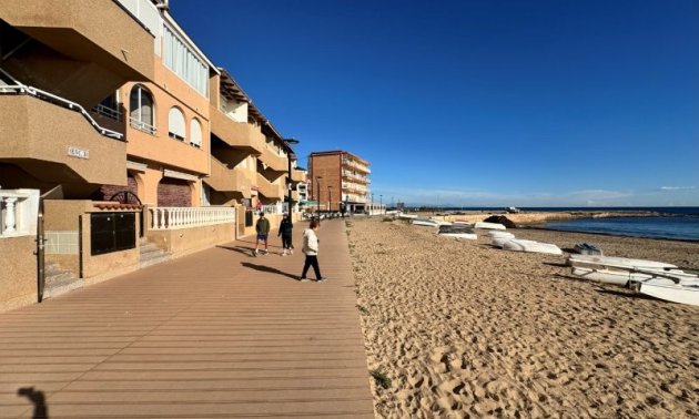Resale - Apartment / flat -
Torrevieja - La Mata