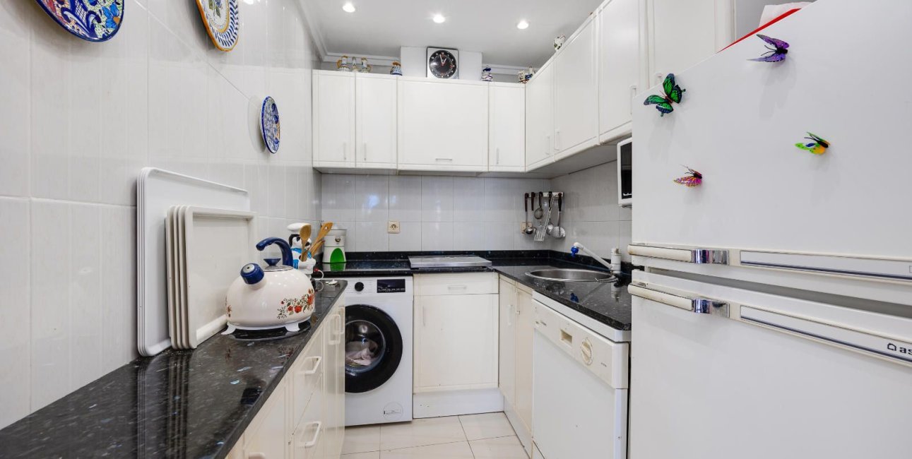 Resale - Apartment / flat -
Torrevieja - La Mata