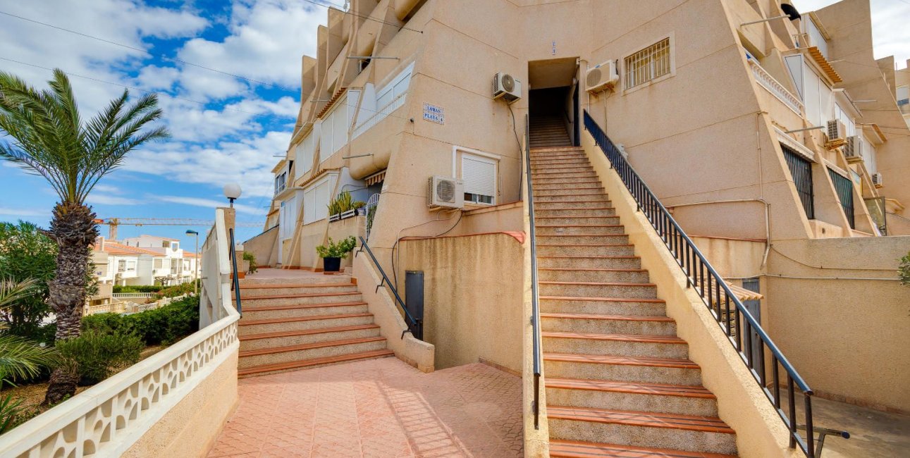 Resale - Apartment / flat -
Torrevieja - La Mata