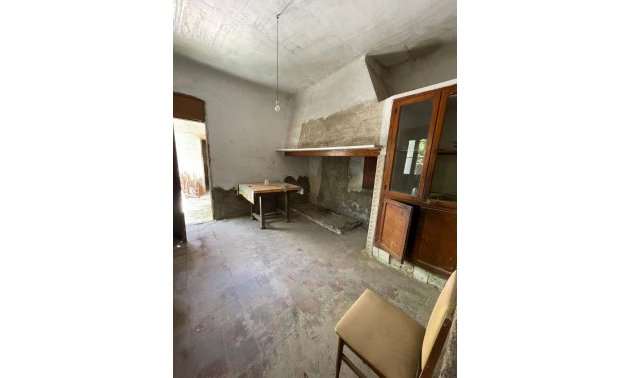 Resale - Townhouse -
Formentera del Segura - Casco urbano