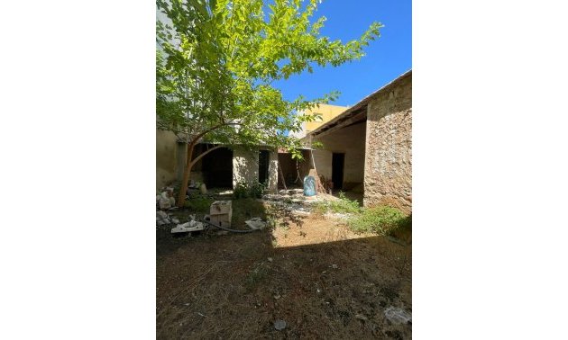 Resale - Townhouse -
Formentera del Segura - Casco urbano
