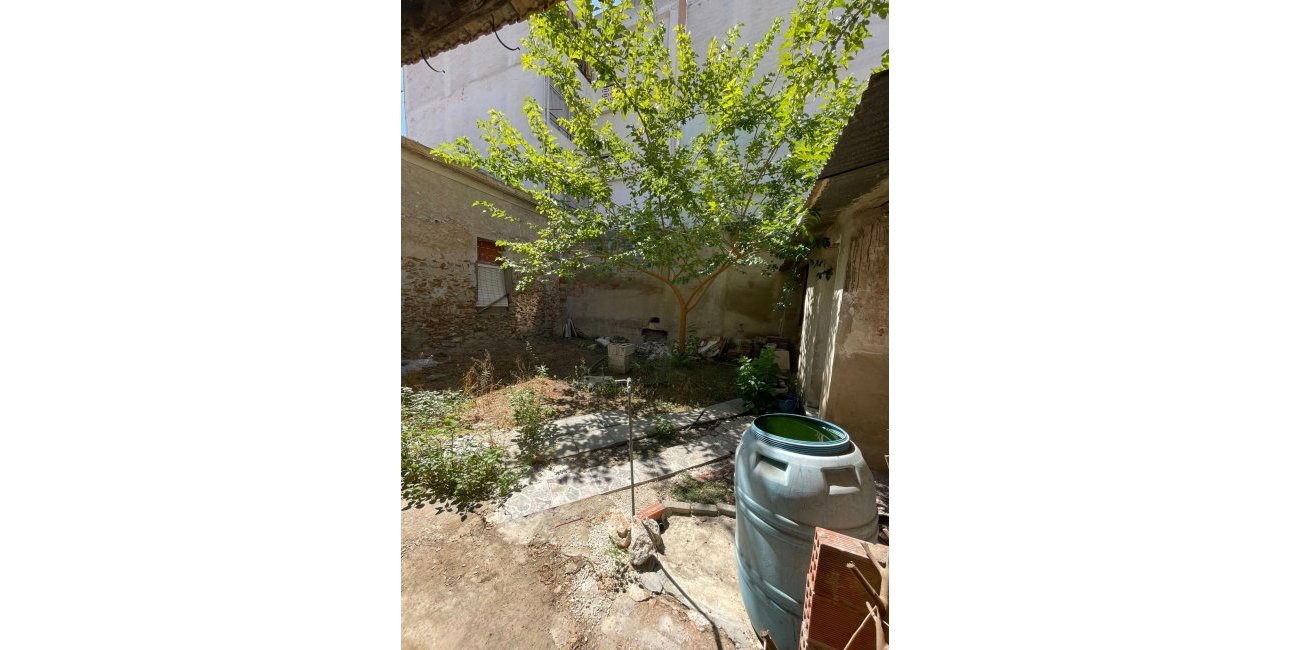 Resale - Townhouse -
Formentera del Segura - Casco urbano