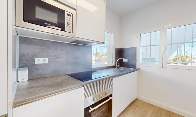 Reventa - Bungalow -
Orihuela Costa - Villamartin