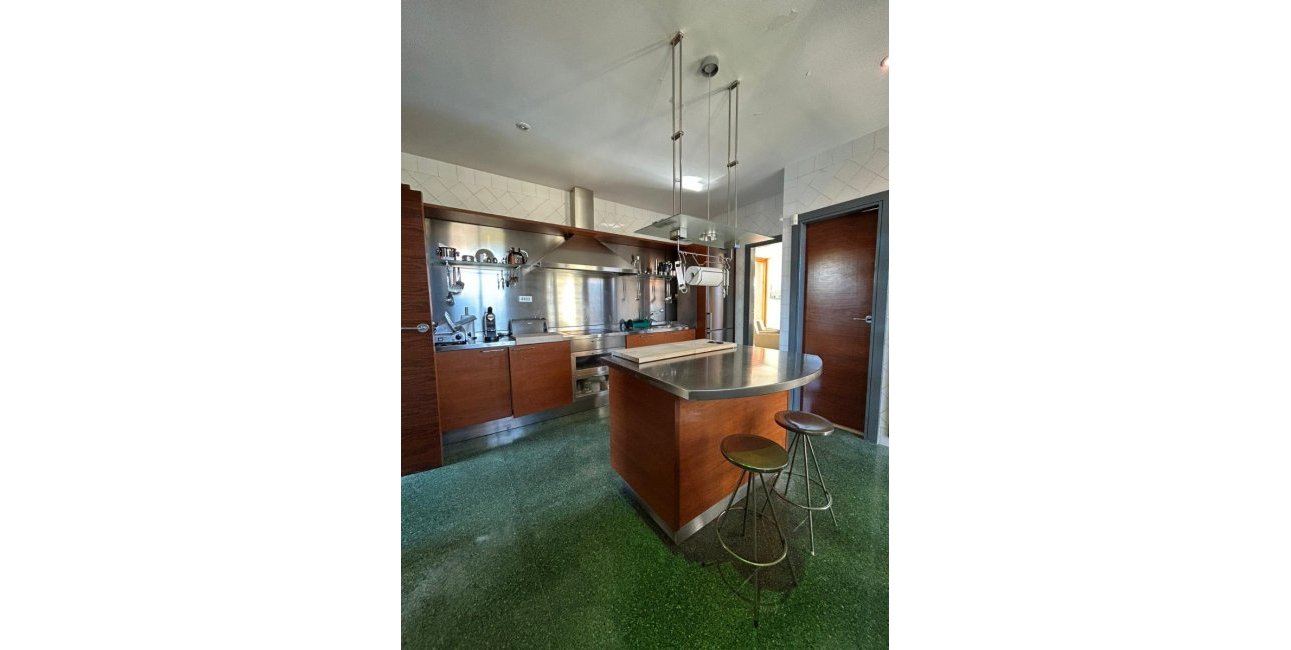 Resale - Villa -
Orihuela Costa - Dehesa de Campoamor