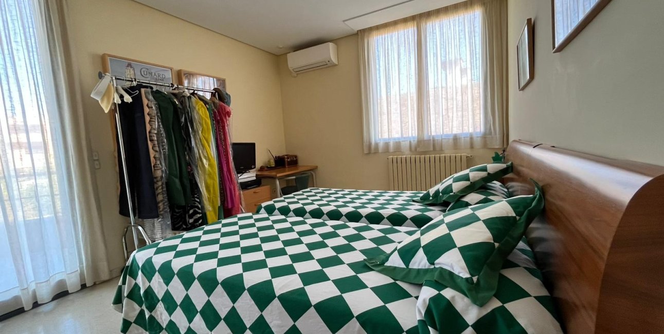 Resale - Villa -
Orihuela Costa - Dehesa de Campoamor