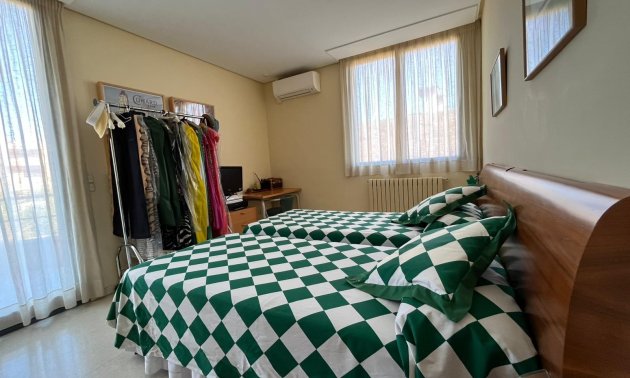 Resale - Villa -
Orihuela Costa - Dehesa de Campoamor