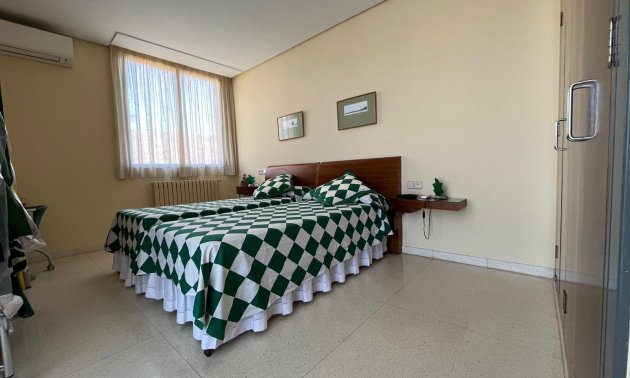 Resale - Villa -
Orihuela Costa - Dehesa de Campoamor