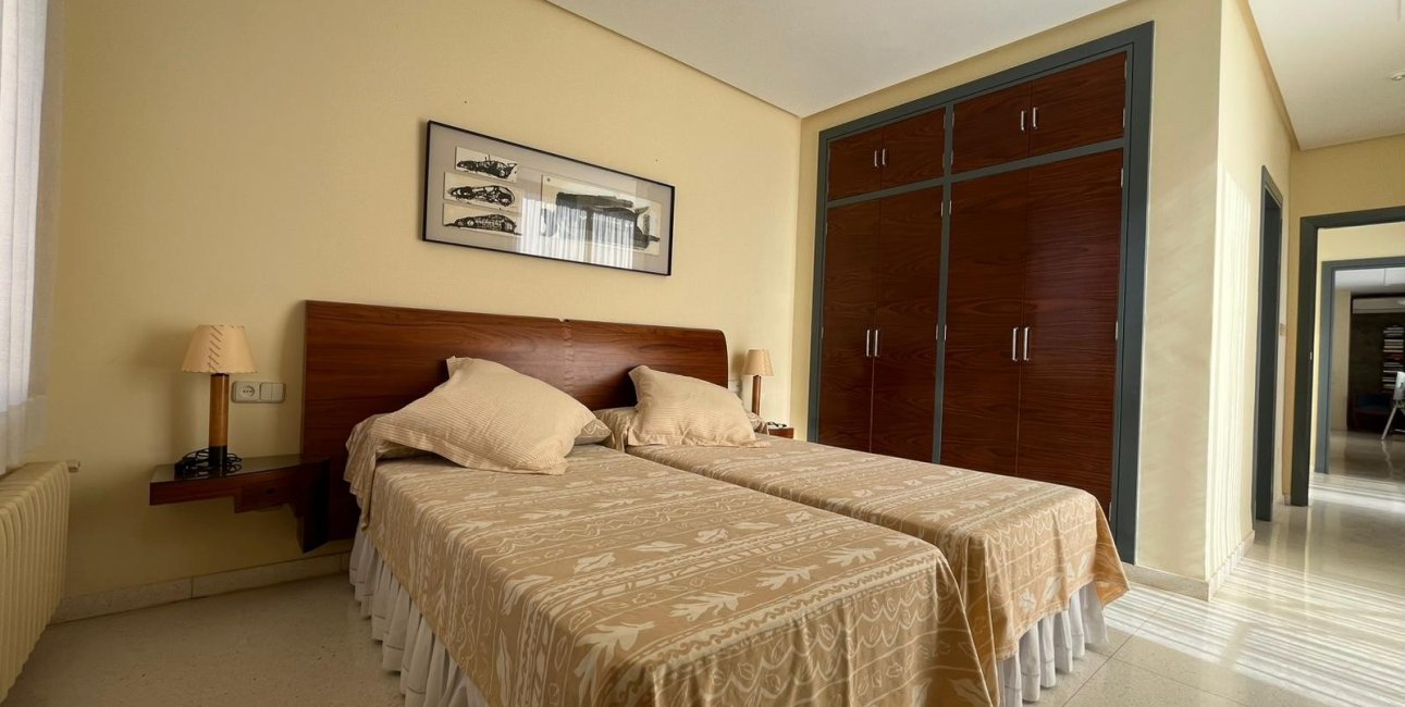 Resale - Villa -
Orihuela Costa - Dehesa de Campoamor