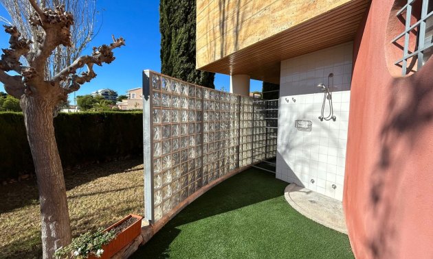 Resale - Villa -
Orihuela Costa - Dehesa de Campoamor