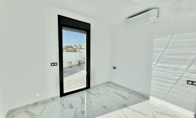 Resale - Villa -
Ciudad Quesada - Ciudad Quesada - Town