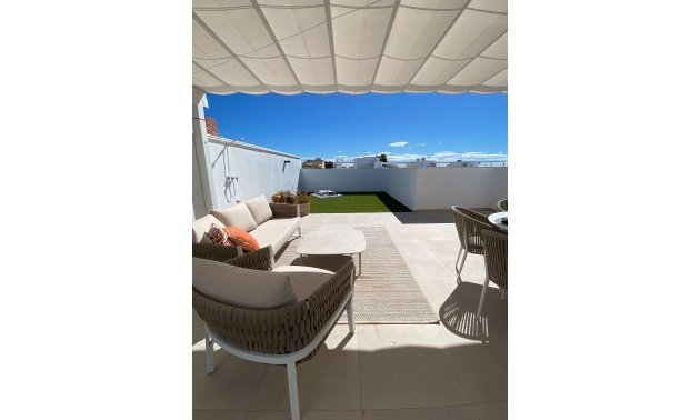 Rynek pierwotny - Bungalowy -
Pilar de la Horadada - pueblo