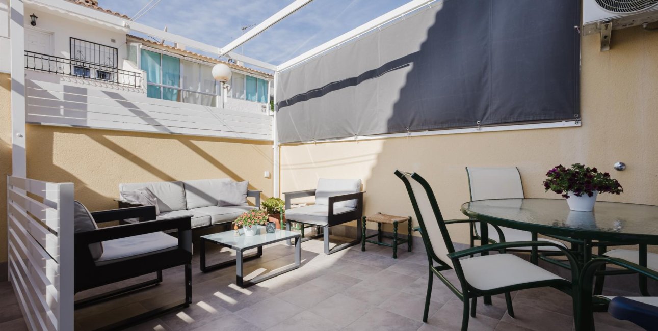 Reventa - Bungalow -
Torrevieja - Playa de los Naufragos