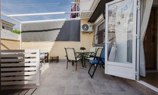Reventa - Bungalow -
Torrevieja - Playa de los Naufragos