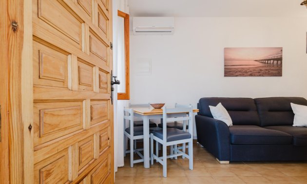 Reventa - Bungalow -
Torrevieja - Playa de los Naufragos