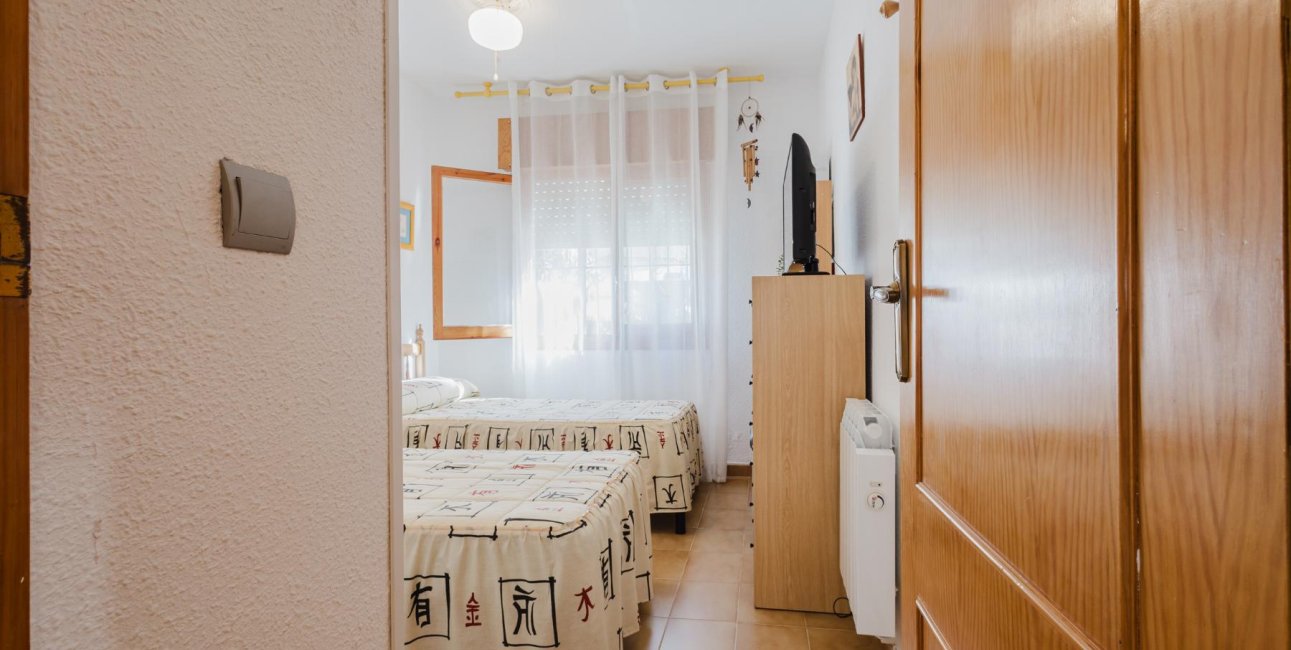 Reventa - Bungalow -
Torrevieja - Playa de los Naufragos