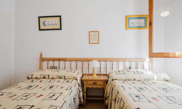 Reventa - Bungalow -
Torrevieja - Playa de los Naufragos