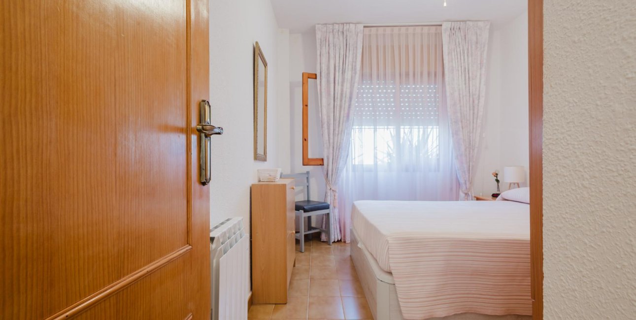 Reventa - Bungalow -
Torrevieja - Playa de los Naufragos