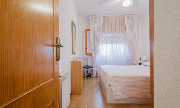 Reventa - Bungalow -
Torrevieja - Playa de los Naufragos
