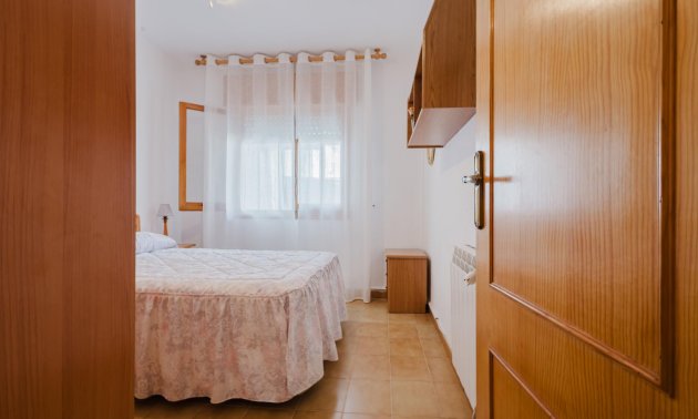 Reventa - Bungalow -
Torrevieja - Playa de los Naufragos