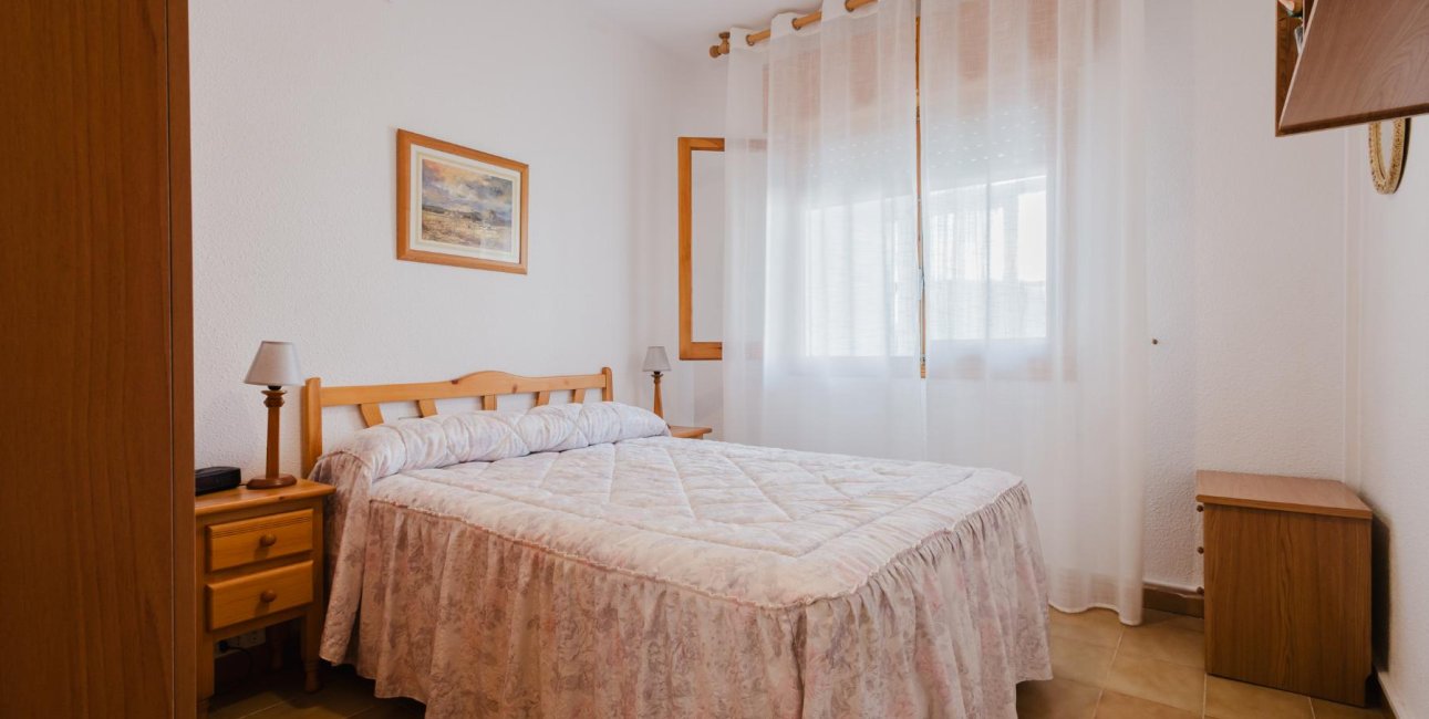 Reventa - Bungalow -
Torrevieja - Playa de los Naufragos